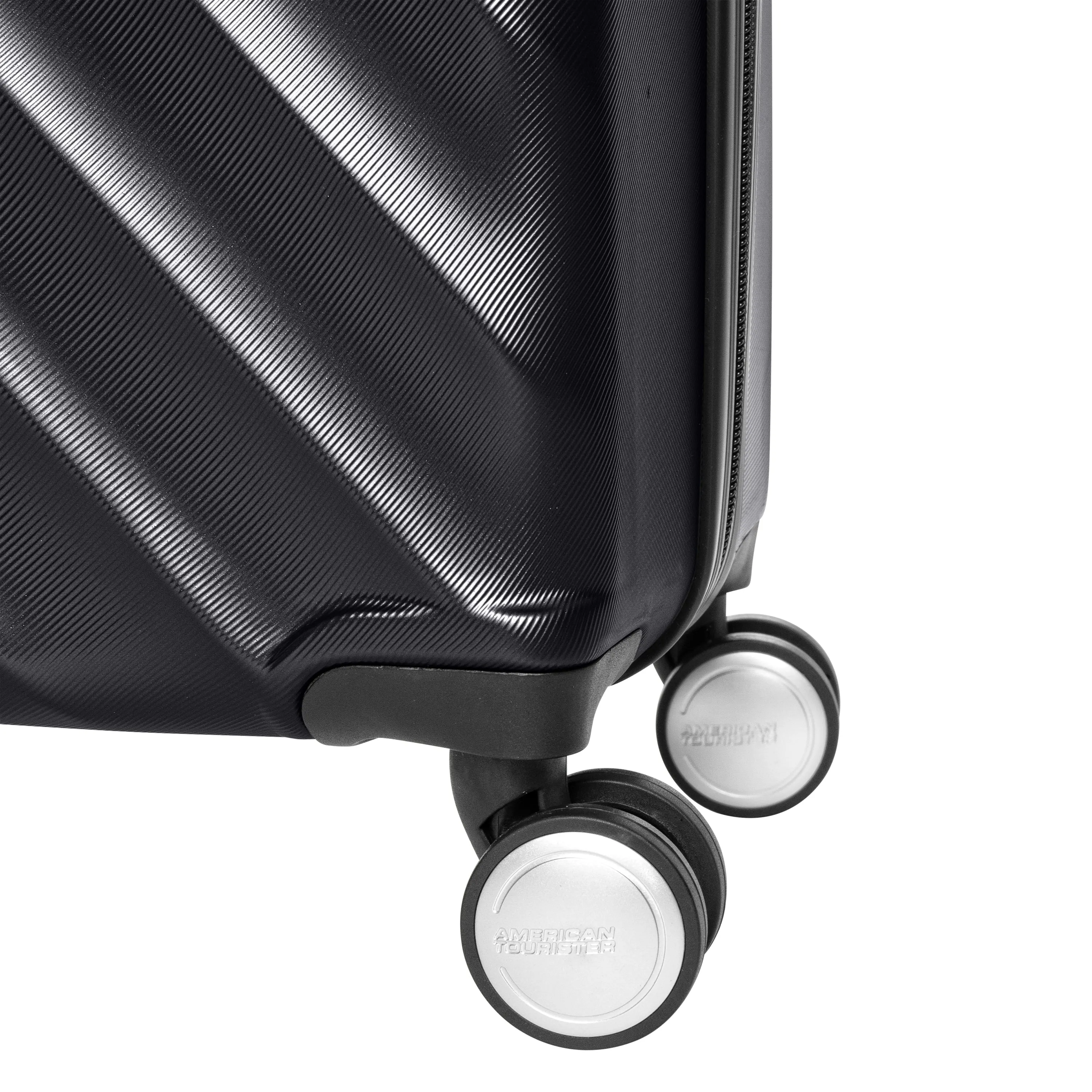 American Tourister Crave Collection Large Expandable Spinner Luggage