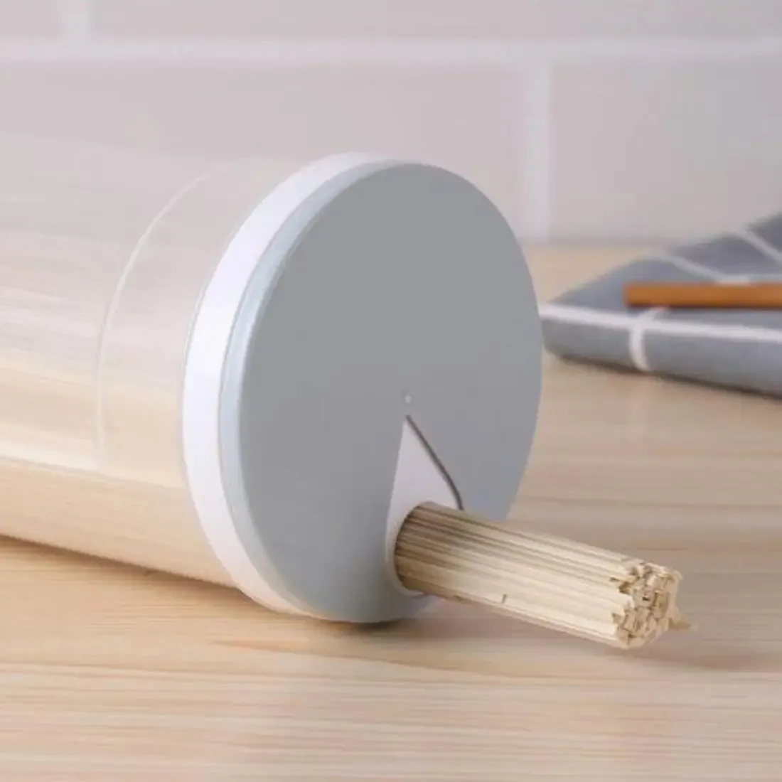 Durable Food Grade PP Dried Food & Spaghetti Storage Container ,2.5L