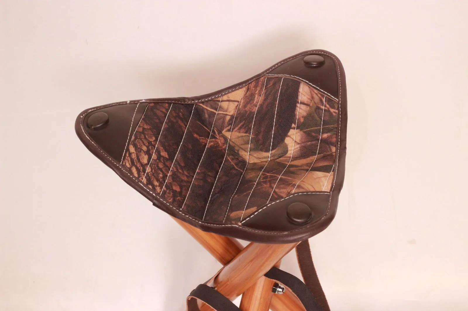 Foldable Tripod Leather Hunting Stool with Cordura and Wooden