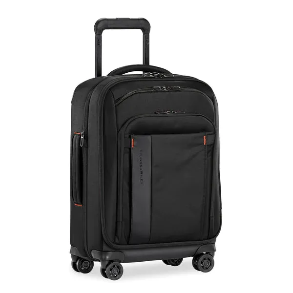 International 21" Carry On Expandable Spinner - ZXU121SPX