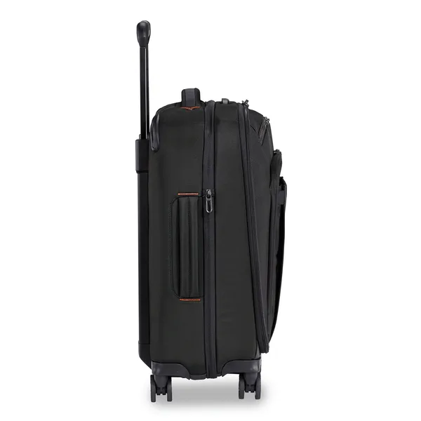 International 21" Carry On Expandable Spinner - ZXU121SPX