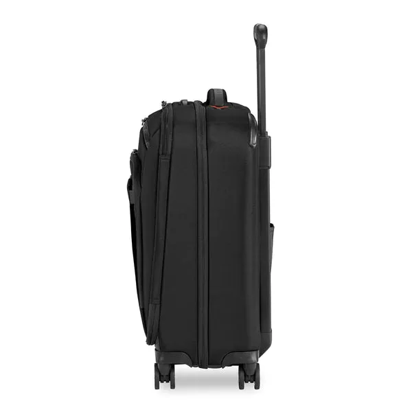International 21" Carry On Expandable Spinner - ZXU121SPX