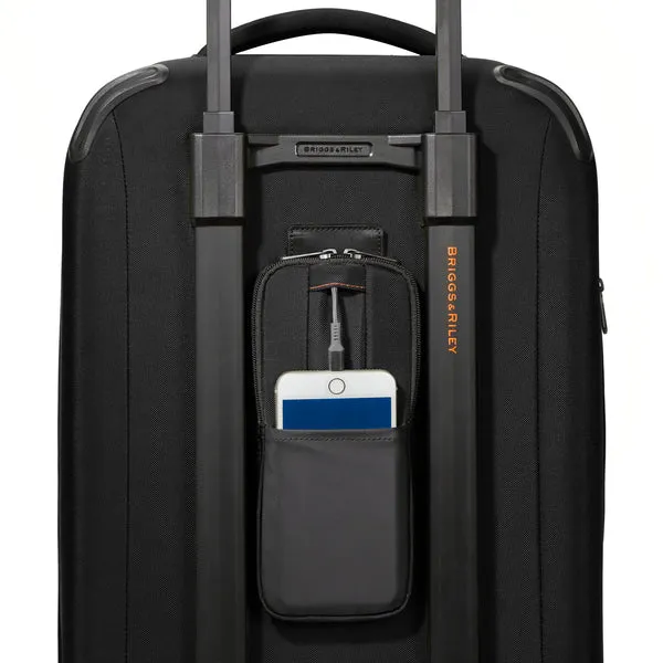 International 21" Carry On Expandable Spinner - ZXU121SPX