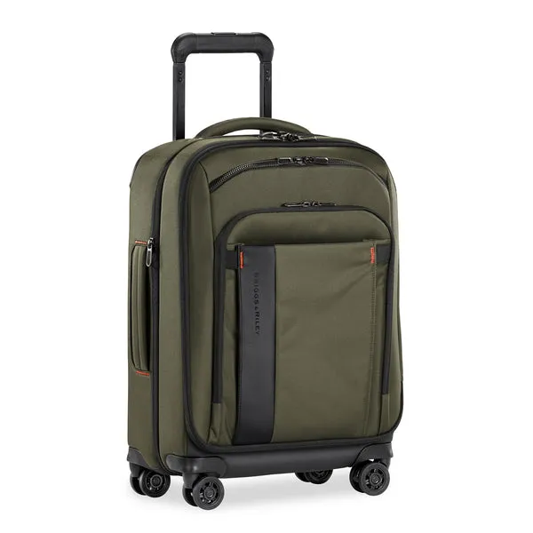 International 21" Carry On Expandable Spinner - ZXU121SPX