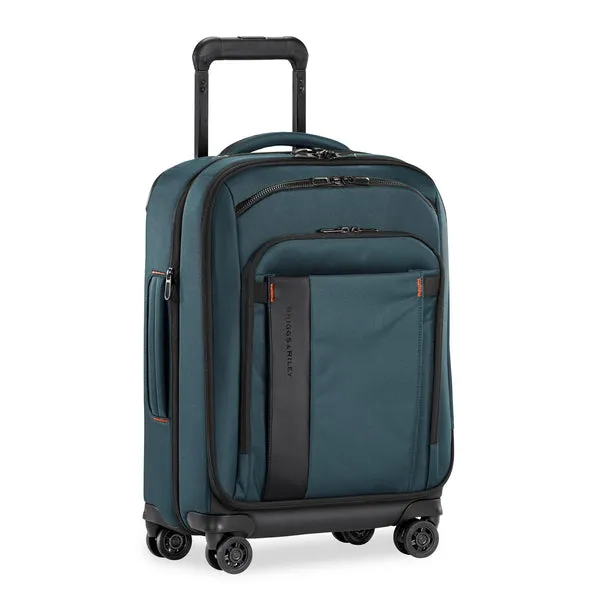 International 21" Carry On Expandable Spinner - ZXU121SPX