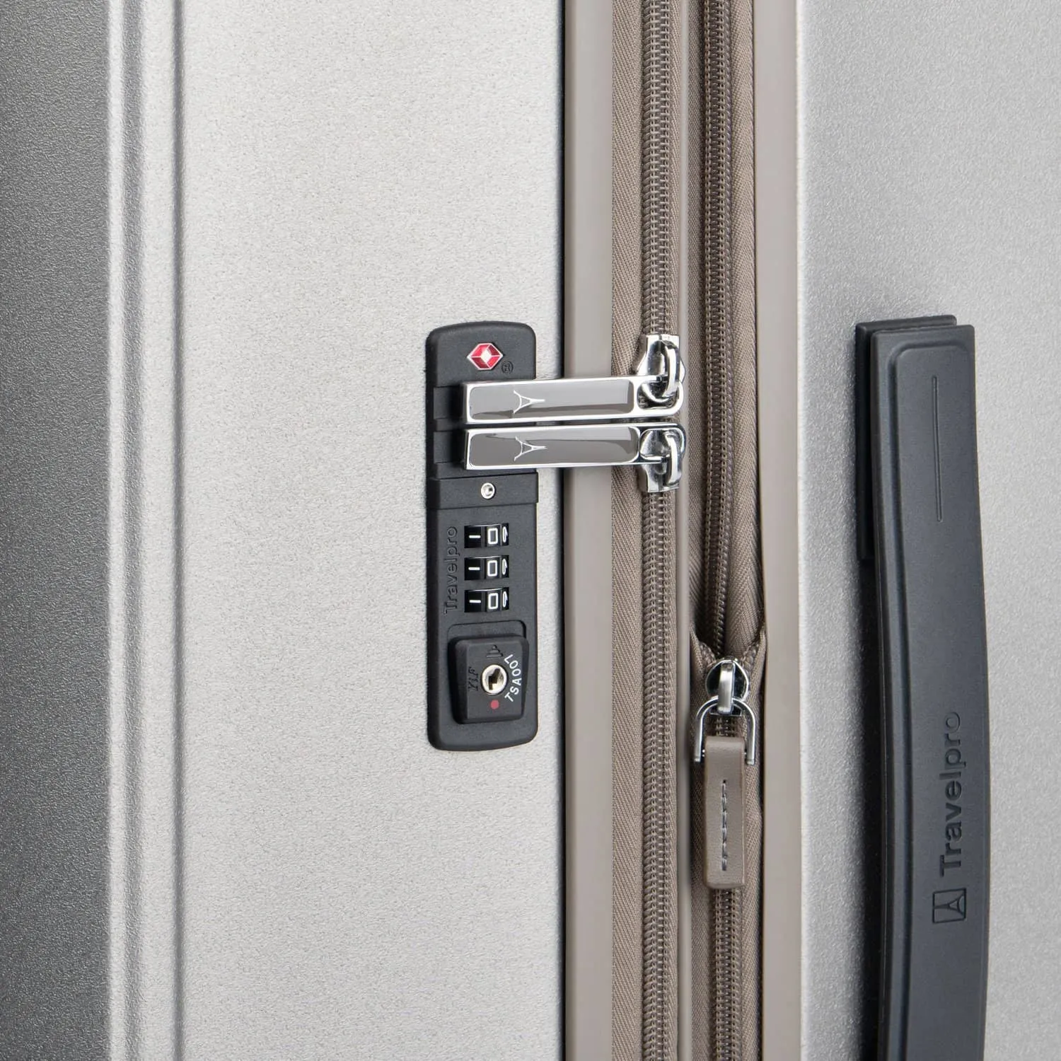 Platinum® Elite Large Check-In Expandable Hardside Spinner